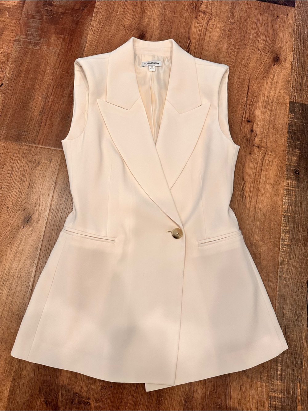 Nordstrom Sleeveless Cream Blazer Vest 1 btn fully lined size XS